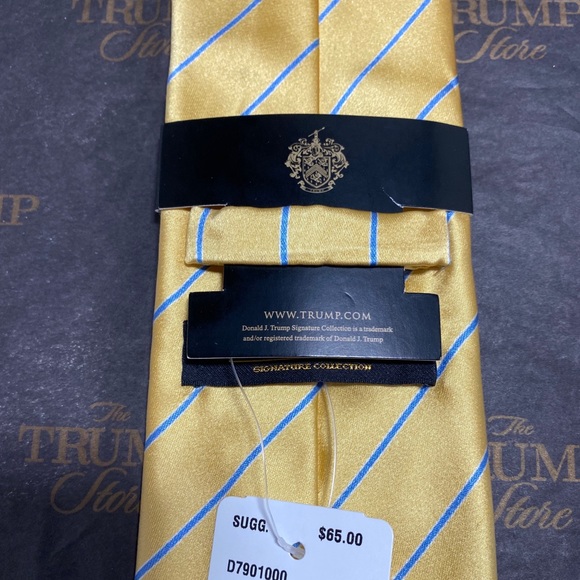 President Donald J Trump Signature Collection Tie - Picture 2 of 8